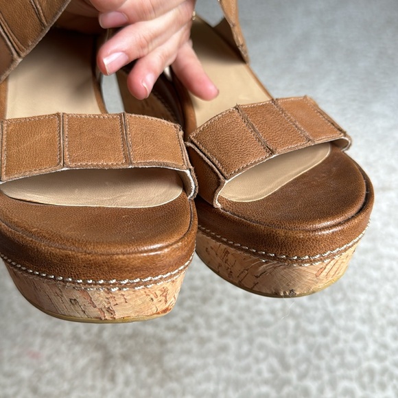 Stuart Weitzman Tan Leather Cork Wedge Sandals, size 8 - Picture 4 of 8